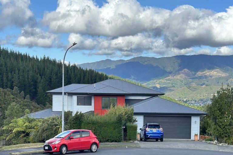 Photo of property in 16 Frankie Stevens Place, Riverstone Terraces, Upper Hutt, 5018