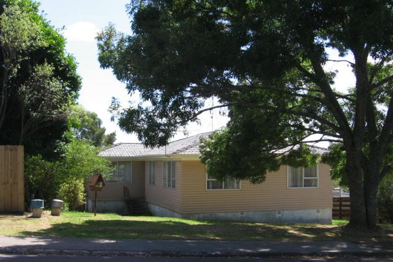 Photo of property in 22 Castleton Street, Birkdale, Auckland, 0626