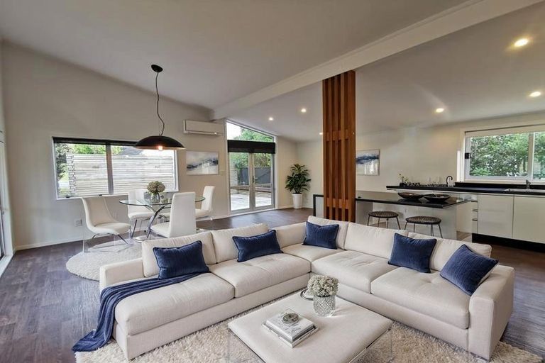 Photo of property in 1 Latitude Close, Whitby, Porirua, 5024