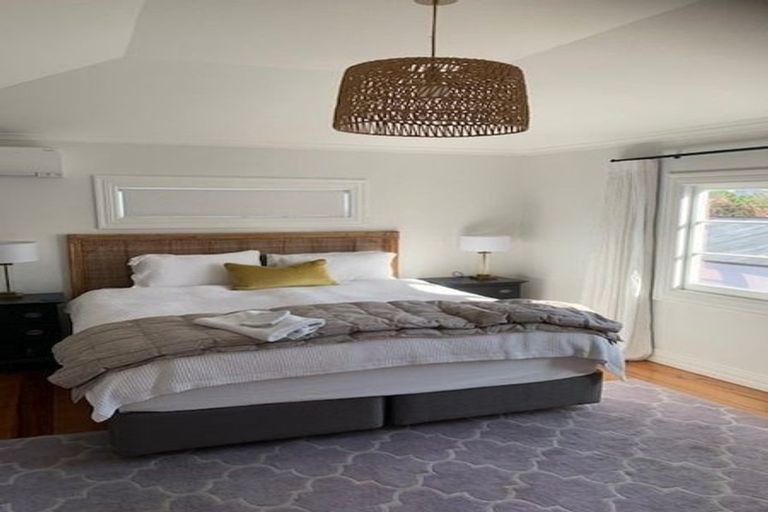 Photo of property in 11 Colenso Avenue, Hospital Hill, Napier, 4110