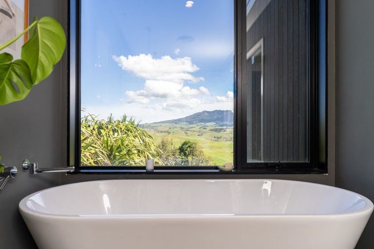 Photo of property in 176 Maungatawhiri Road, Raglan, 3295