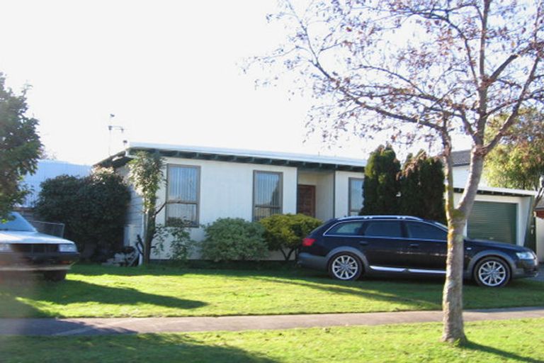 Photo of property in 24 Moyne Avenue, Milson, Palmerston North, 4414