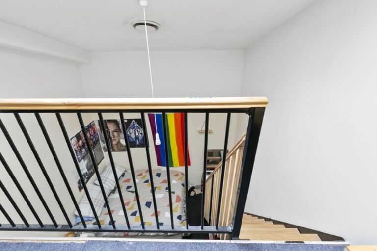 Photo of property in 5u2 Hopper Street, Mount Cook, Wellington, 6011