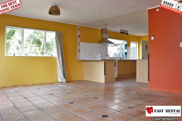 Photo of property in 26 Weldene Avenue, Glenfield, Auckland, 0629