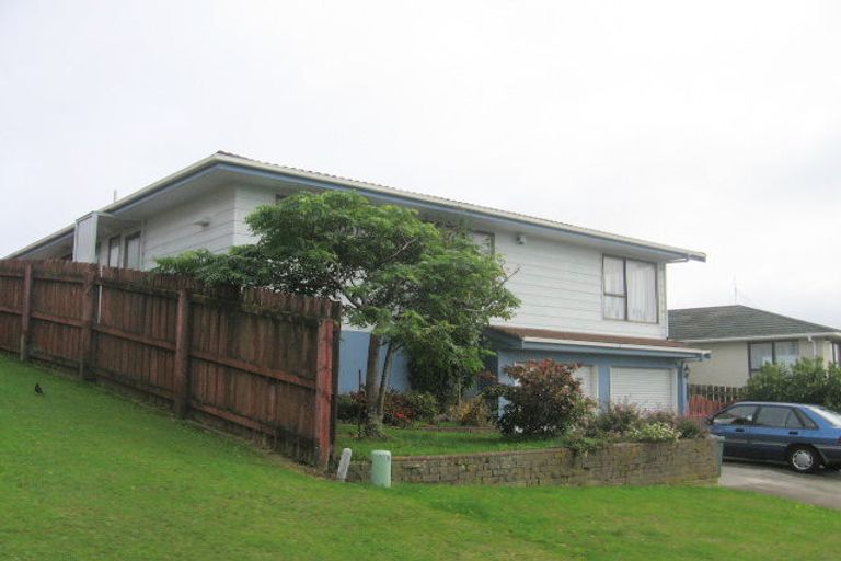 Photo of property in 6 Parkinson Close, Whitby, Porirua, 5024