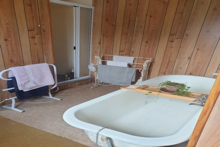 Photo of property in 5 Parsonage Road, Waimate, 7924