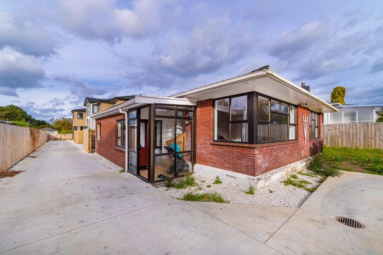 Photo of property in 14 Evans Road, Weymouth, Auckland, 2103