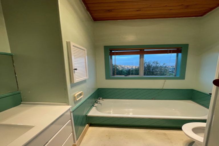 Photo of property in 45 Glendevon Place, Vauxhall, Dunedin, 9013