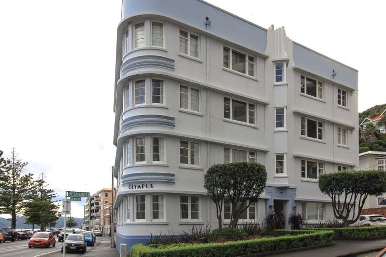 Photo of property in Olympus Flats, 280f1 Oriental Parade, Oriental Bay, Wellington, 6011