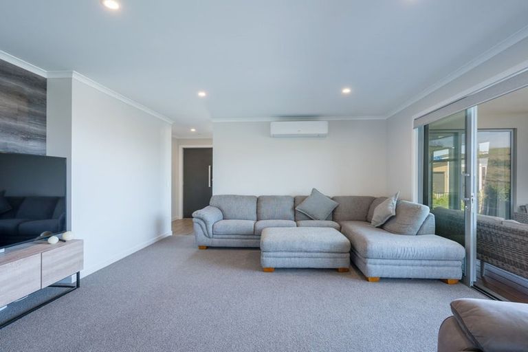 Photo of property in 22 Hill Tops Way, Stoke, Nelson, 7011