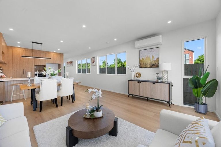 Photo of property in 111 Tributary Parade, Karaka, 2578