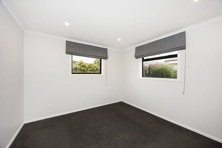 Photo of property in 8b Sinclair Avenue, Highbury, Palmerston North, 4412
