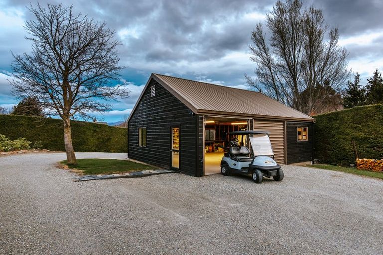 Photo of property in 86 Golf Course Road, Wanaka, 9305