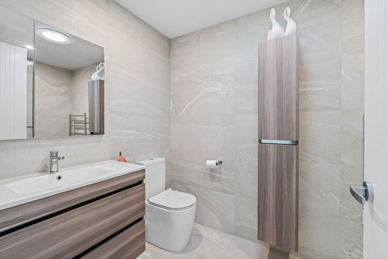 Photo of property in 235 One Tree Point Road, One Tree Point, 0118