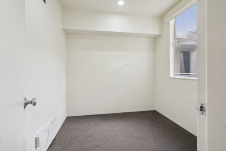 Photo of property in Sirocco Apartments, 811/8 Church Street, Wellington Central, Wellington, 6011