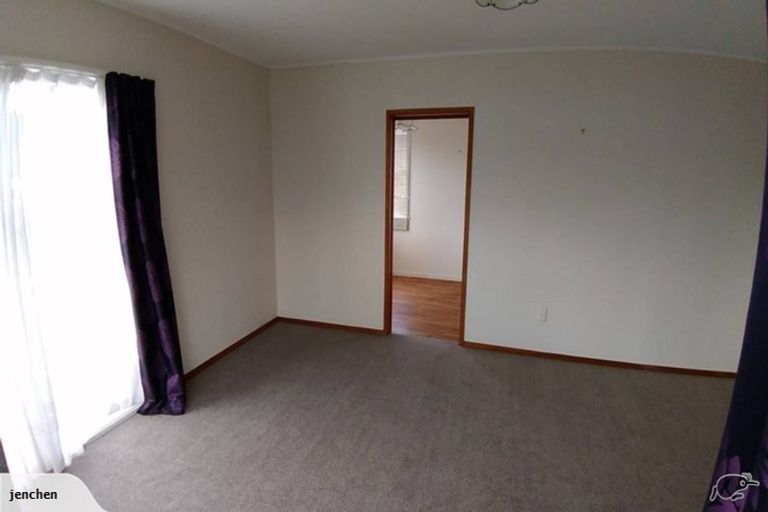 Photo of property in 6 Lauris Place, Birkdale, Auckland, 0626