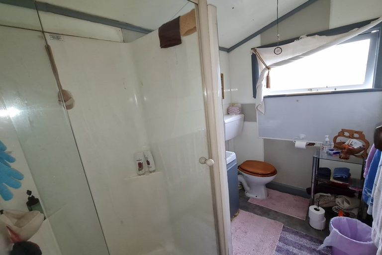 Photo of property in 80 Romilly Street, Westport, 7825