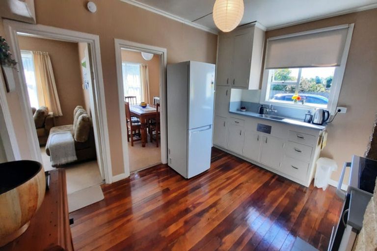 Photo of property in 27 Halsey Street, Clinton, 9534