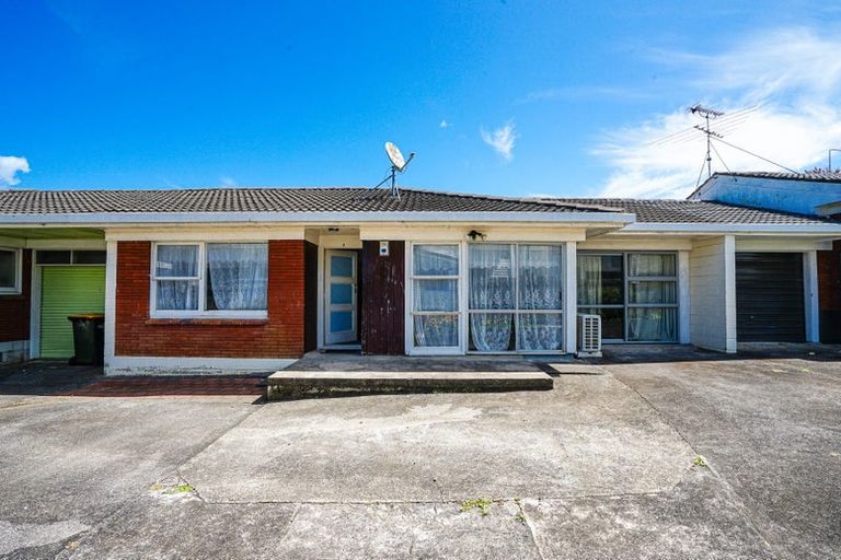 Photo of property in 2/19 Central Avenue, Papatoetoe, Auckland, 2025