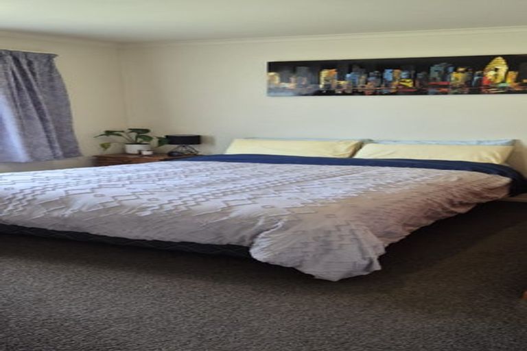 Photo of property in 20a Waitoa Street, Waiuku, 2123