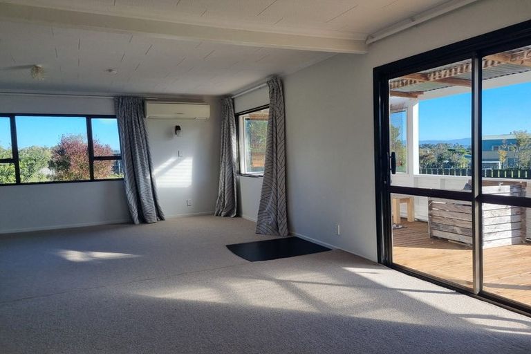Photo of property in 101a Shooting Butts Road, Martinborough, 5784