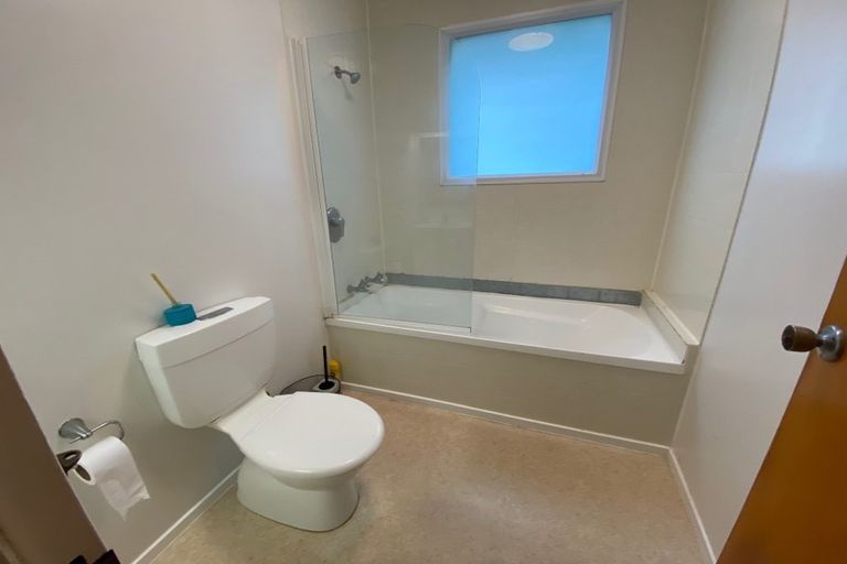 Photo of property in 54 Lincoln Avenue, Tawa, Wellington, 5028