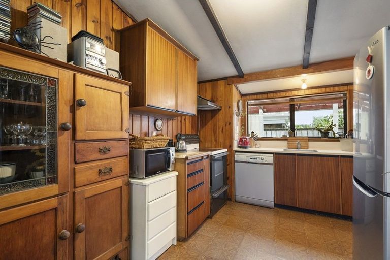 Photo of property in 9a Heretaunga Square, Silverstream, Upper Hutt, 5019