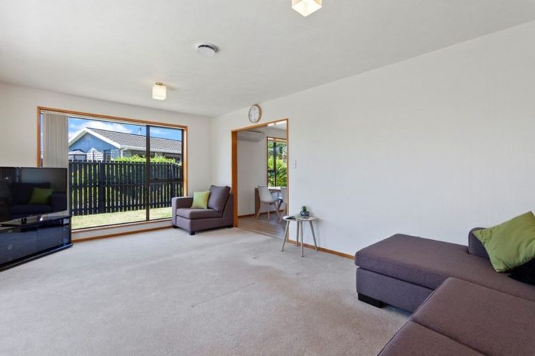 Photo of property in 14 Arkwright Place, Halswell, Christchurch, 8025