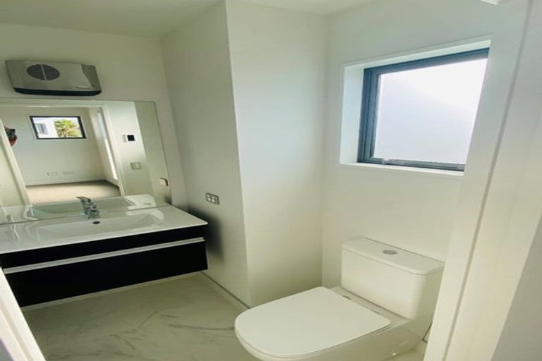 Photo of property in 1/43 Maxwell Street, Riccarton, Christchurch, 8041