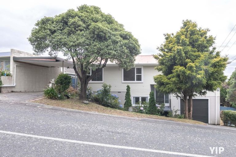 Photo of property in 18 Elliott Street, Johnsonville, Wellington, 6037