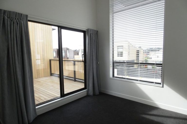 Photo of property in 1 Nevill Road, Hobsonville, Auckland, 0616