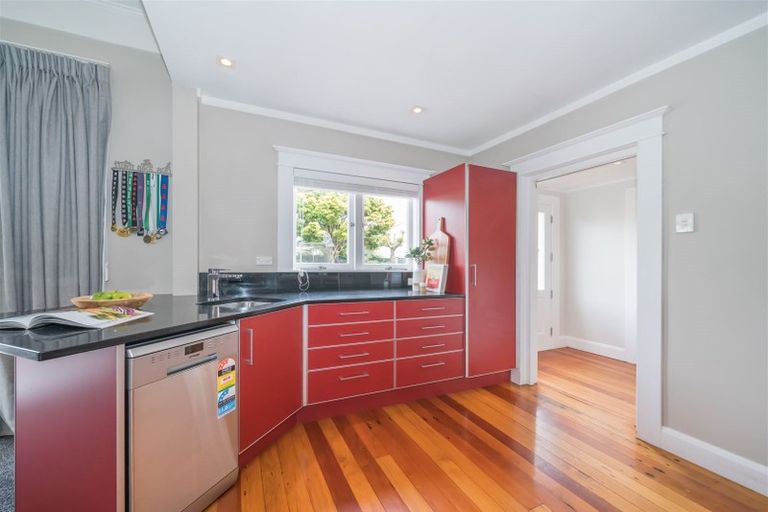 Photo of property in 34 Saint Johns Avenue, Palmerston North, 4414