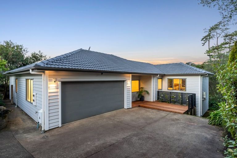 Photo of property in 14 Durbin Court, Greenhithe, Auckland, 0632