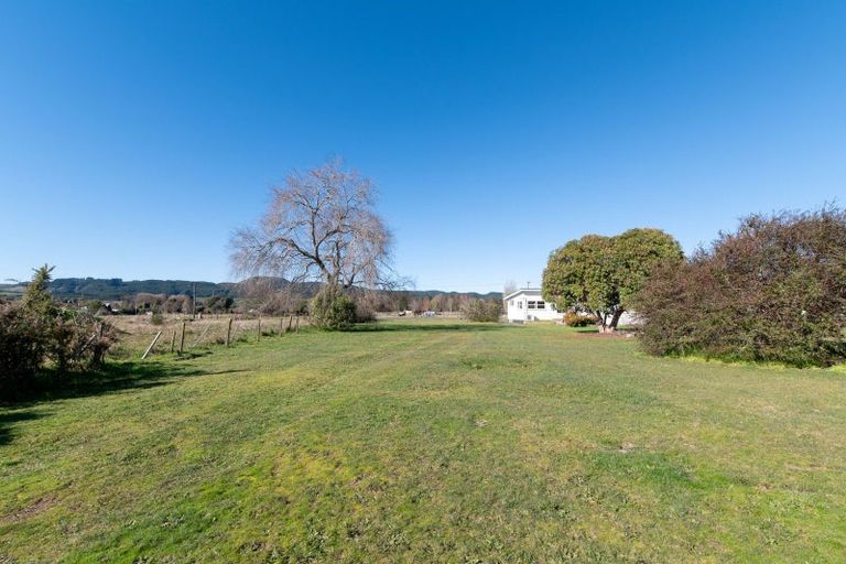Photo of property in 11 Middleton Road, Hannahs Bay, Rotorua, 3010