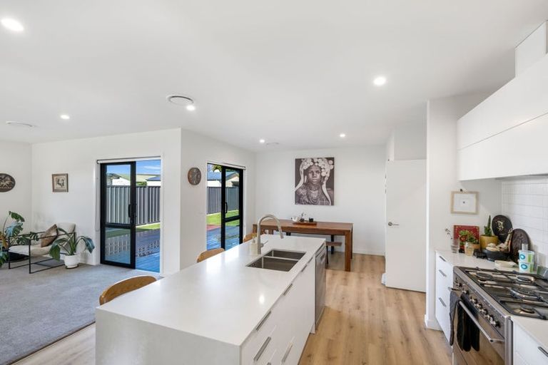 Photo of property in 8 Whariki Crescent, Flaxmere, Hastings, 4120