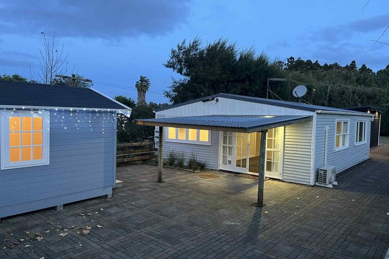 Photo of property in 195 Riverhead Road, Kumeu, 0892