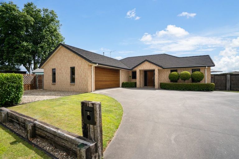 Photo of property in 5 Glenroy Place, Cambridge, 3434