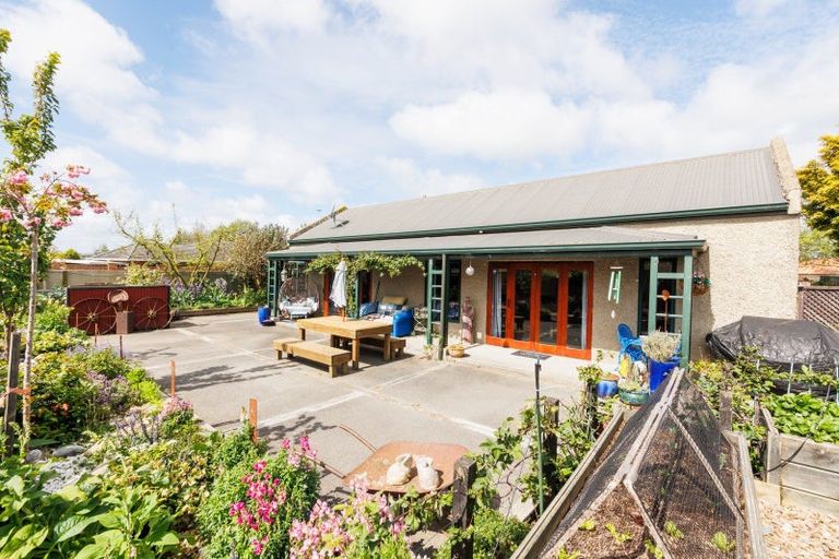 Photo of property in 1 Strachan Way, Highbury, Palmerston North, 4412