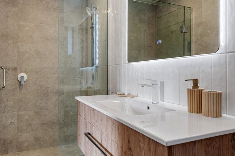 Photo of property in 11/24 Devonport Lane, St Albans, Christchurch, 8014