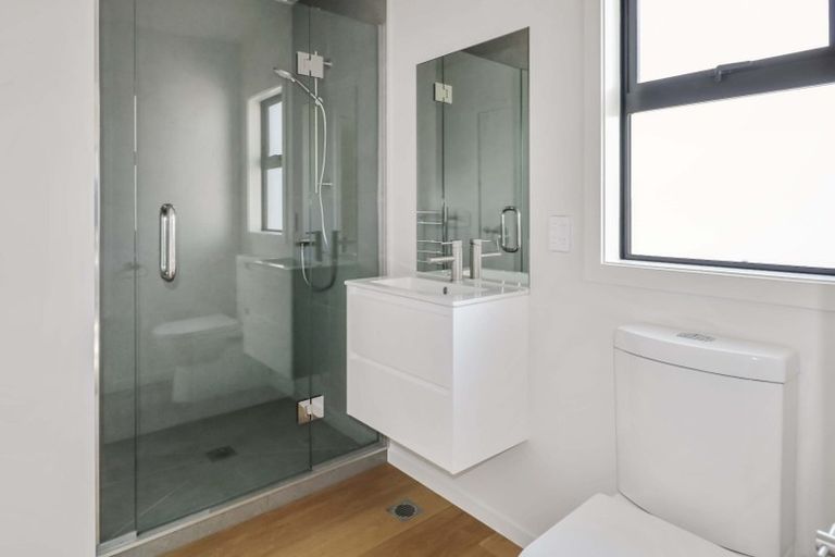 Photo of property in 1/489 Riverside Drive, Fairfield, Lower Hutt, 5011