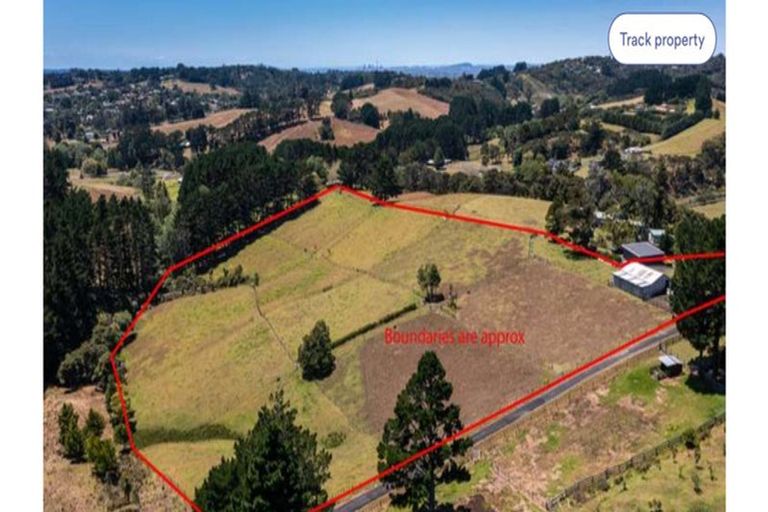 Photo of property in 51 Anzac Valley Road, Waitakere, Auckland, 0816
