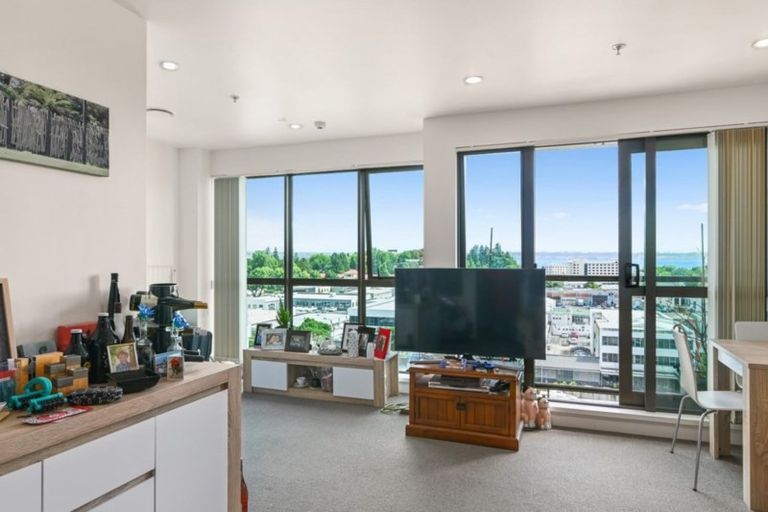 Photo of property in 1193unit Hinemoa Street, Rotorua, 3010