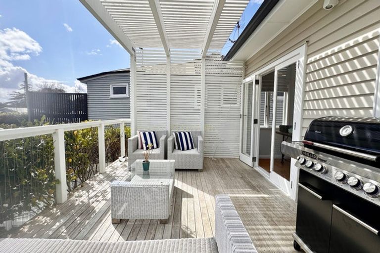 Photo of property in 43 Balmain Road, Birkenhead, Auckland, 0626