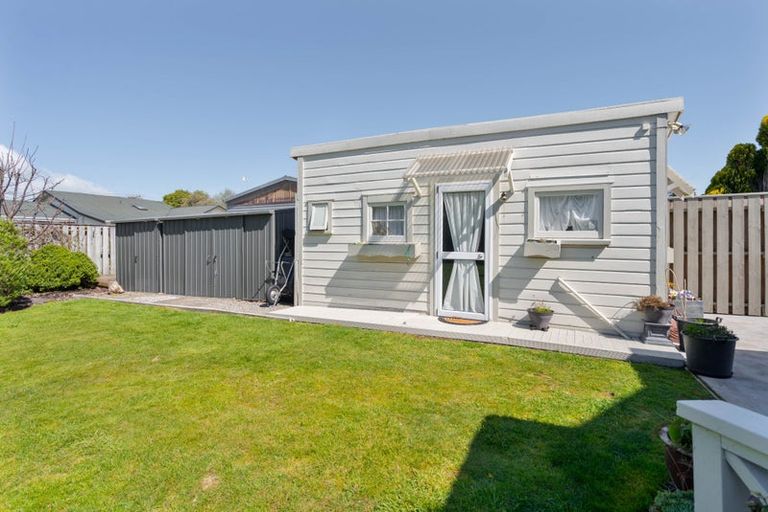 Photo of property in 17 Hogg Crescent, Masterton, 5810