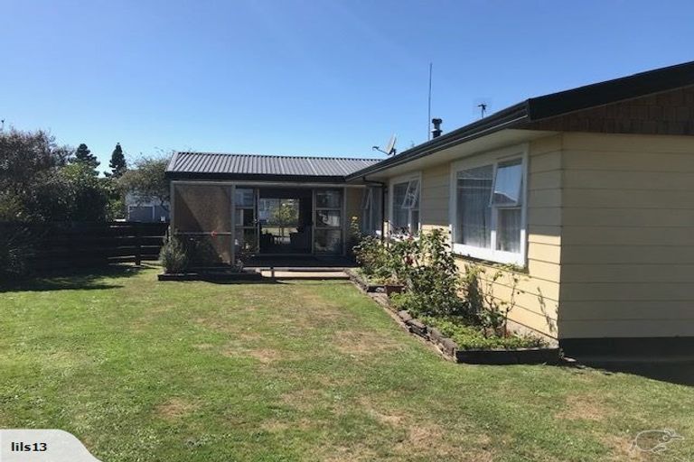 Photo of property in 36 Shelton Place, Feilding, 4702