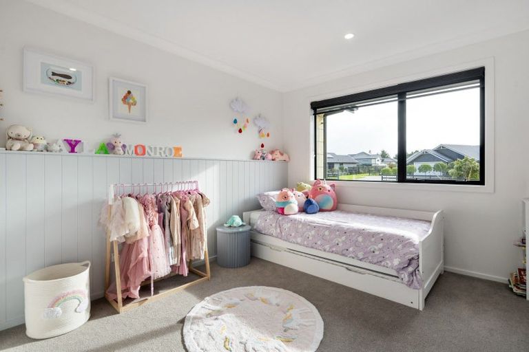 Photo of property in 34 Mike Smith Drive, Cambridge, 3434