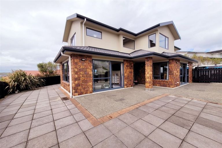 Photo of property in 3 Comber Place, Johnsonville, Wellington, 6037