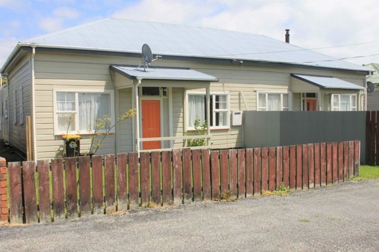 Photo of property in 82- 84 Queen Street, Westport, 7825