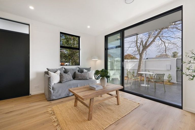 Photo of property in 3/2 Courtenay Street, St Albans, Christchurch, 8014