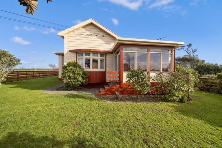 Photo of property in 262 South Road, Hawera, 4610